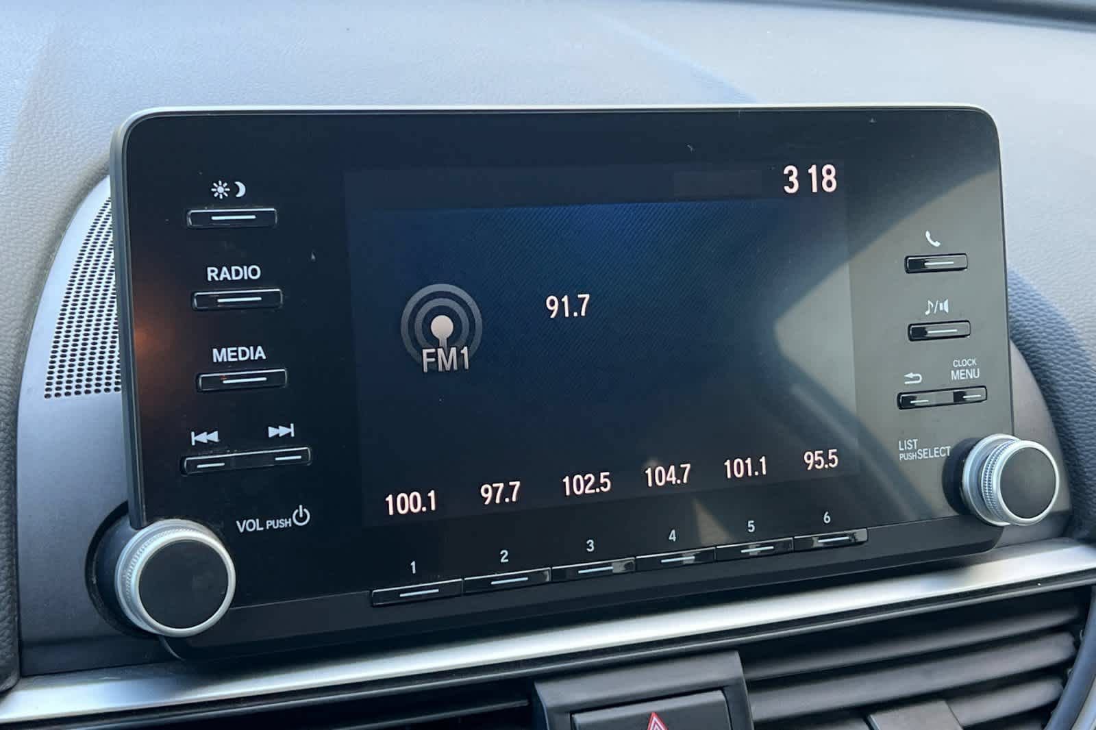 Used 2020 Honda Accord LX image 18