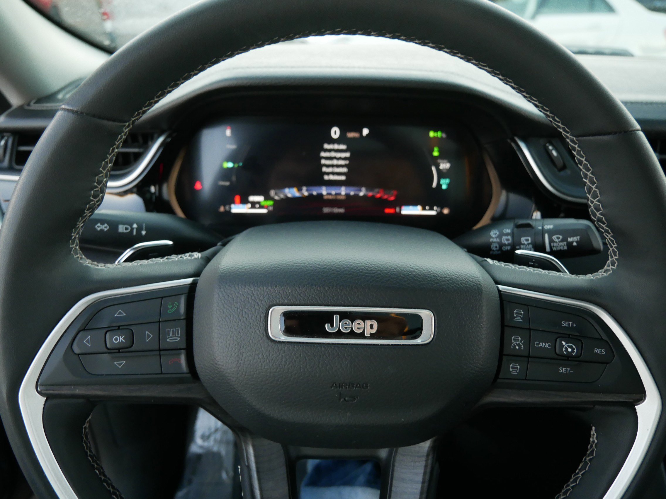 Used 2024 Jeep Grand Cherokee Limited 4xe image 25