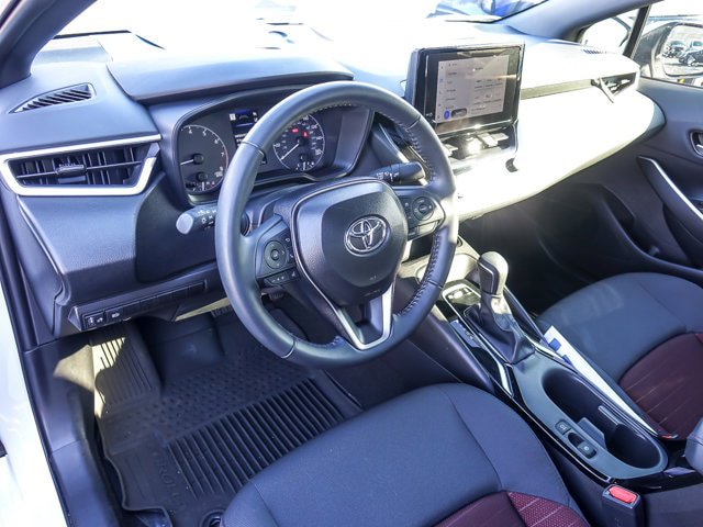 Used 2025 Toyota Corolla SE w/ Convenience Package FWD image 11
