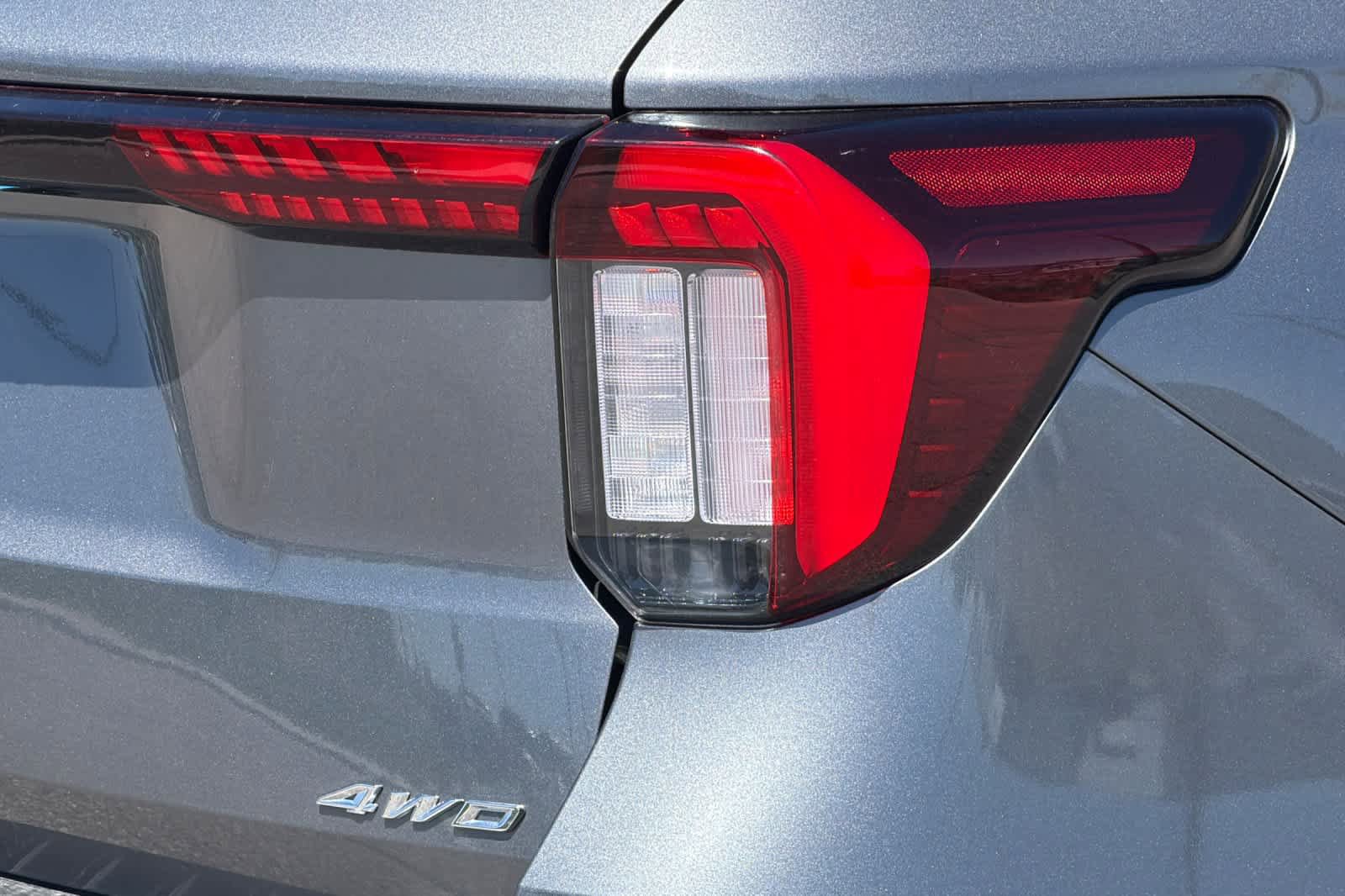 Certified 2025 Ford Explorer ST-Line w/ ST-Line Street Pack AWD/4WD image 29