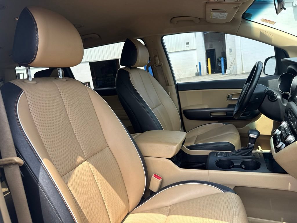 Used 2018 Kia Sedona LX w/ LX Essentials Premium Package FWD image 31