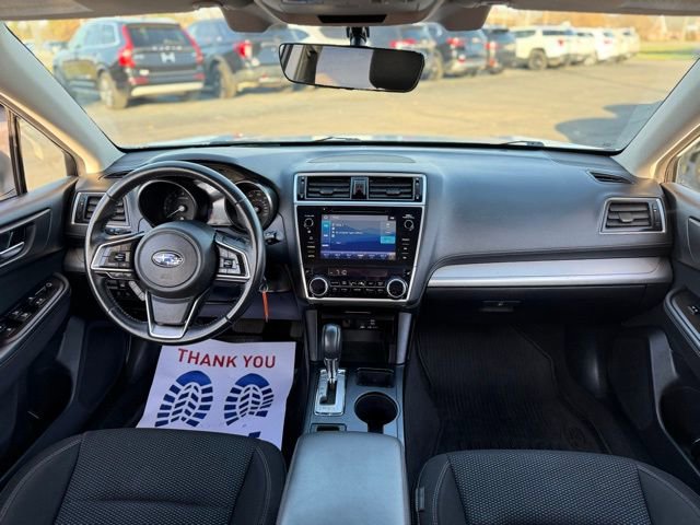 Used 2019 Subaru Outback 2.5i Premium image 3