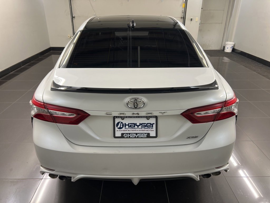 Used 2019 Toyota Camry XSE image 3