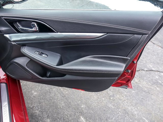 Used 2023 Nissan Maxima SL image 33