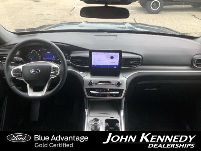 Certified 2023 Ford Explorer XLT w/ Equipment Group 202A AWD/4WD image 17