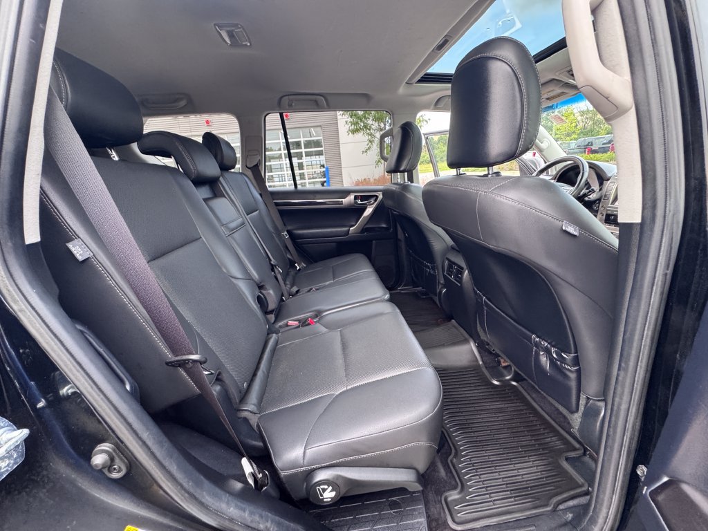 Used 2018 Lexus GX 460 w/ Navigation Package AWD/4WD image 34