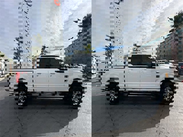 Certified 2017 Ford F250 Lariat w/ Chrome Package image 6