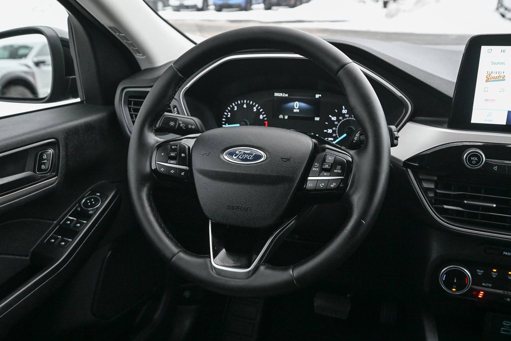 Certified 2022 Ford Escape SE w/ SE Sport Appearance Package image 31