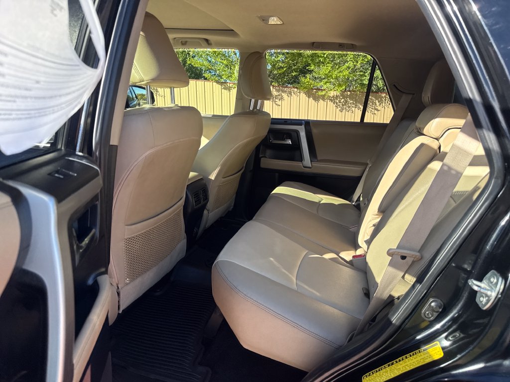 Used 2022 Toyota 4Runner SR5 Premium w/ Moonroof Package AWD/4WD image 22