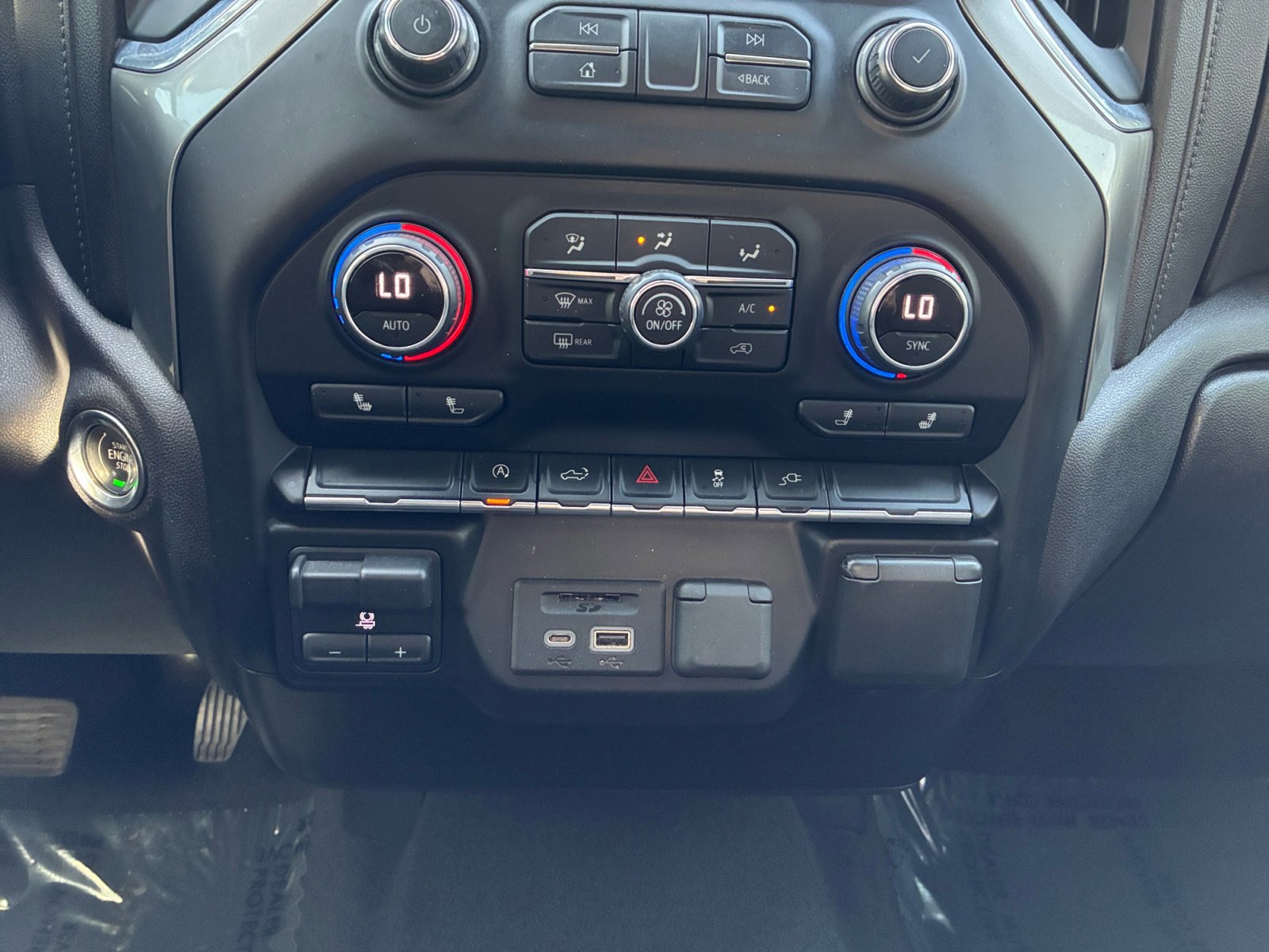 Used 2020 Chevrolet Silverado 1500 LT w/ All-Star Edition image 30