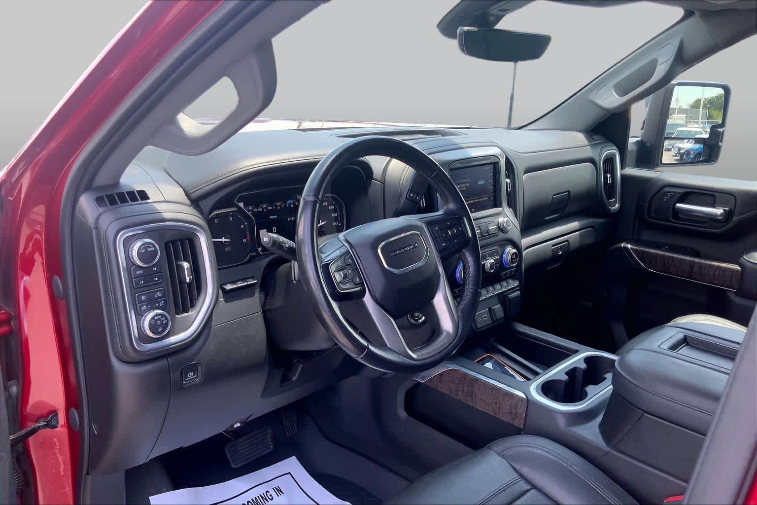 Used 2021 GMC Sierra 2500 Denali w/ Denali Ultimate Package AWD/4WD image 18