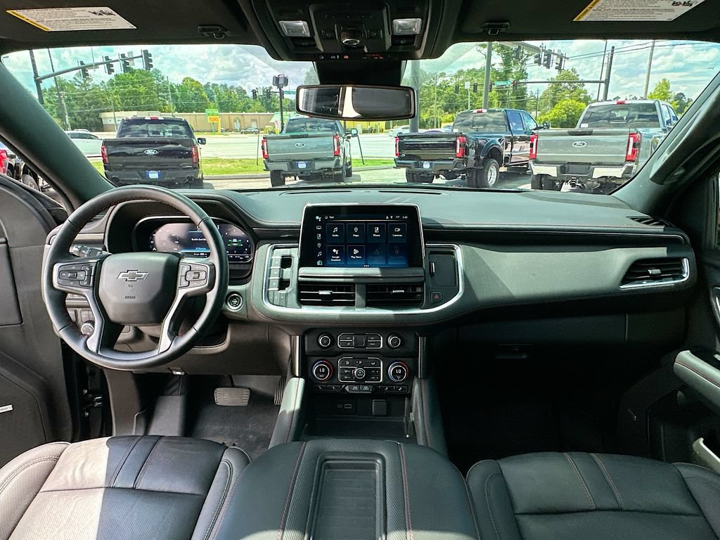 Used 2024 Chevrolet Tahoe RST w/ Luxury Package RWD image 3
