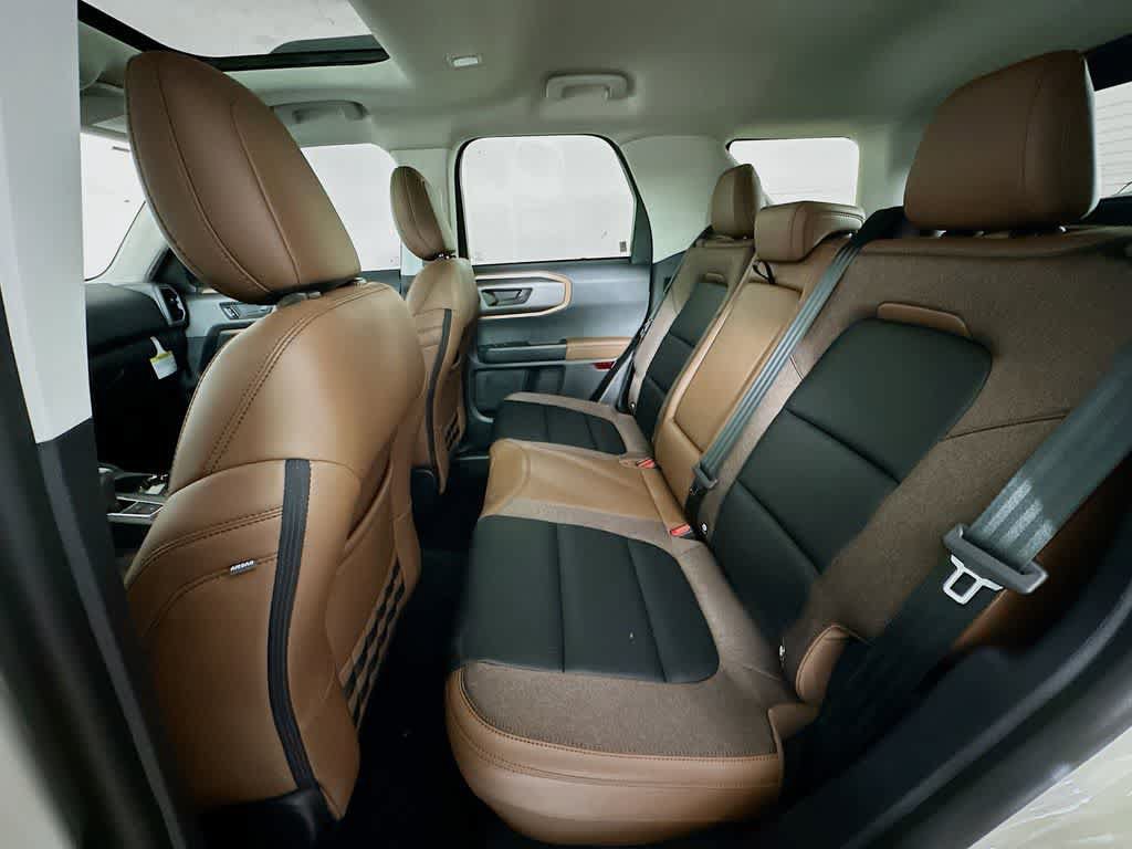 Certified 2025 Ford Bronco Sport Outer Banks w/ Outer Banks Tech Package+ AWD/4WD image 14