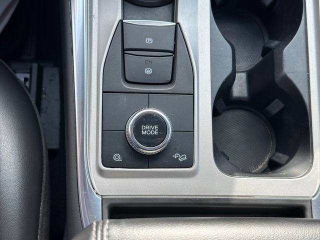 Certified 2023 Ford Explorer XLT w/ Equipment Group 202A AWD/4WD image 19
