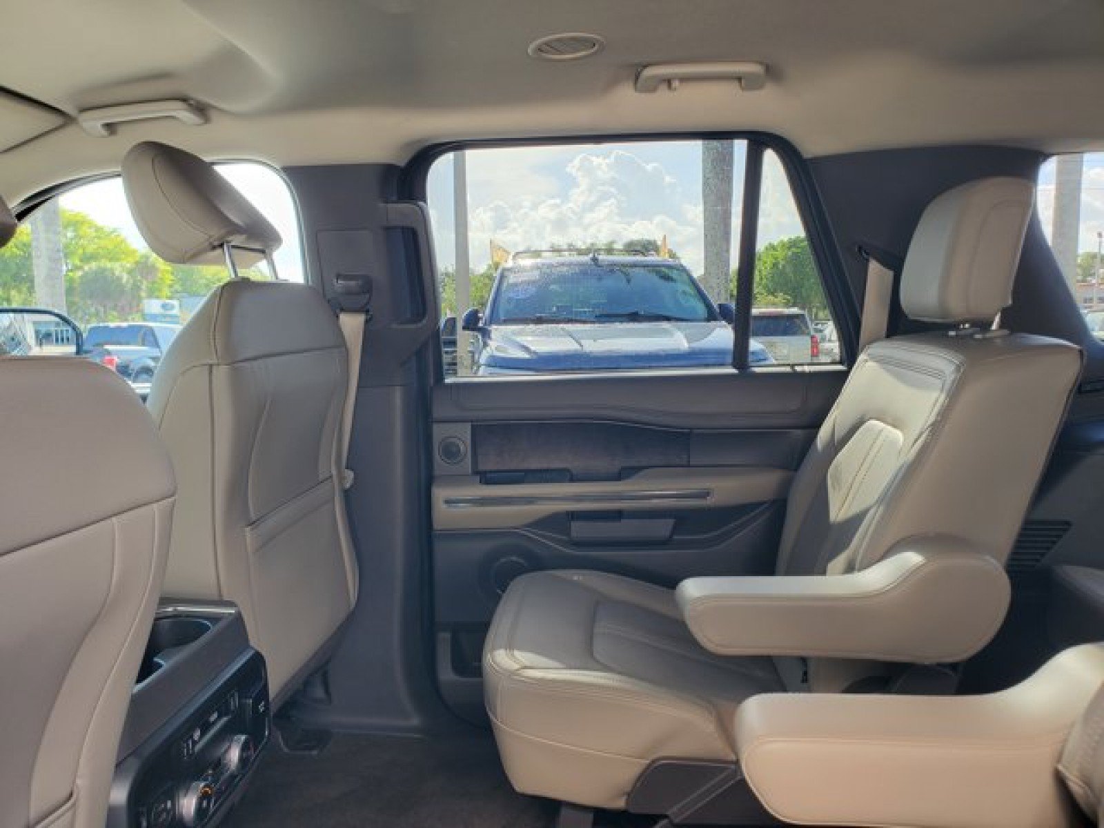 Certified 2021 Ford Expedition Max Limited RWD image 30