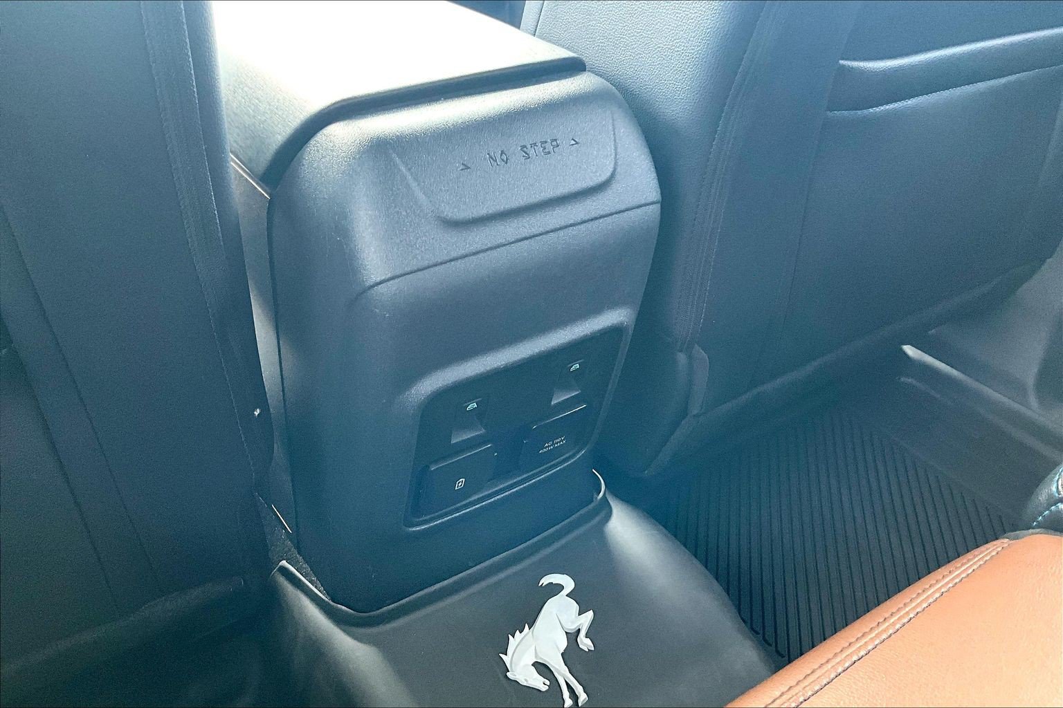 Certified 2023 Ford Bronco Outer Banks w/ Sasquatch Package AWD/4WD image 33