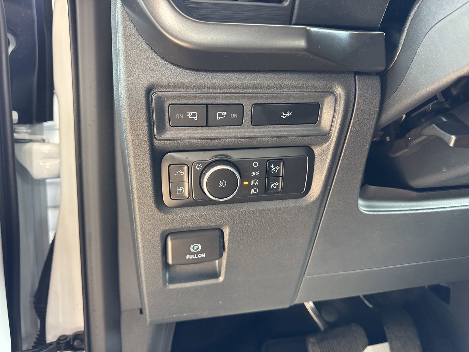 Certified 2024 Ford F150 XLT w/ Equipment Group 302A MID image 27