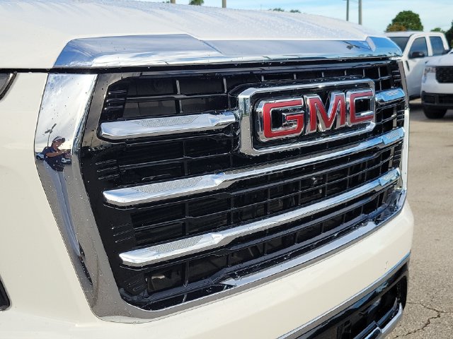 Used 2025 GMC Yukon XL Elevation RWD image 16