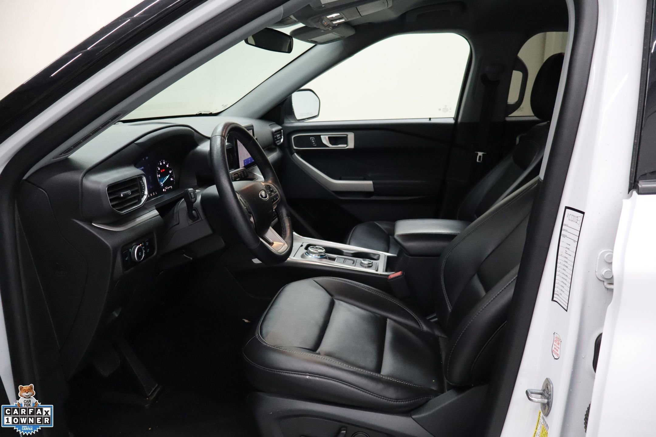 Certified 2024 Ford Explorer XLT w/ Equipment Group 202A image 25