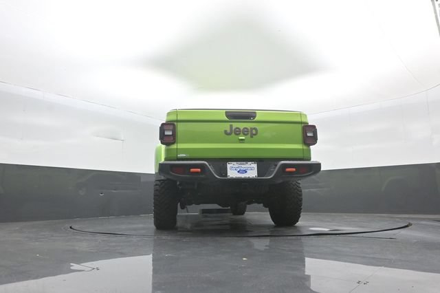 Used 2025 Jeep Gladiator Mojave w/ Convenience Group AWD/4WD image 31