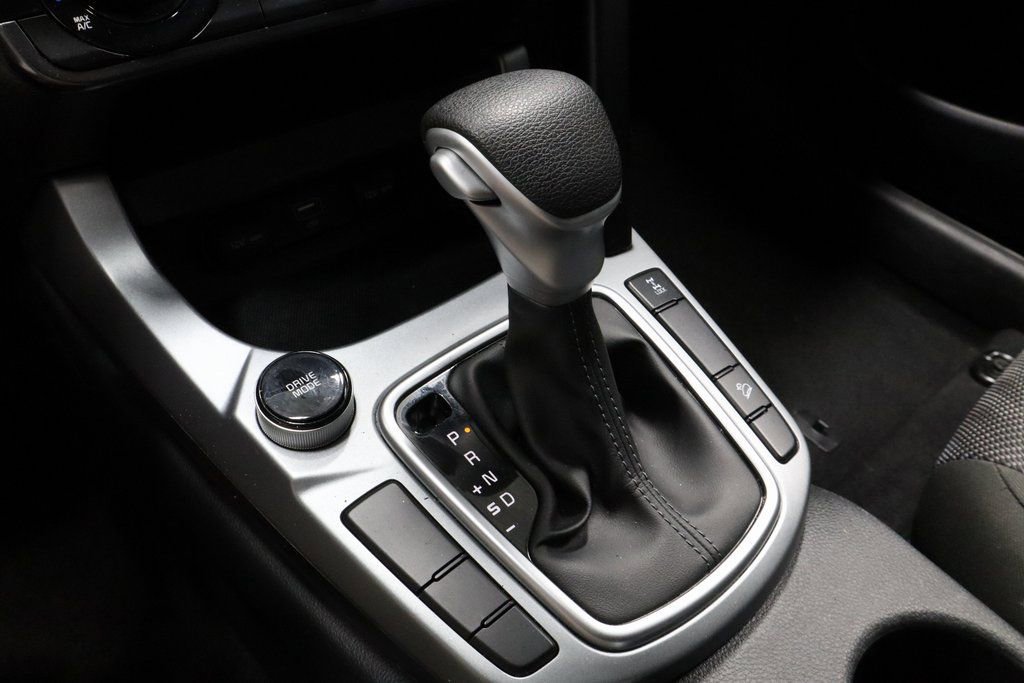 Used 2025 Kia Seltos LX image 32