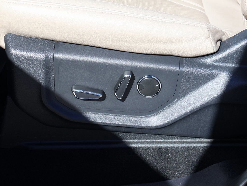 Certified 2024 Ford Expedition Limited image 25