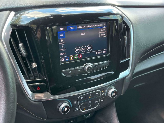 Used 2020 Chevrolet Traverse LS FWD image 34