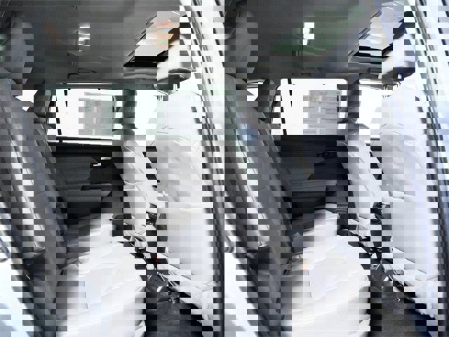 Used 2020 Toyota Highlander XLE image 13