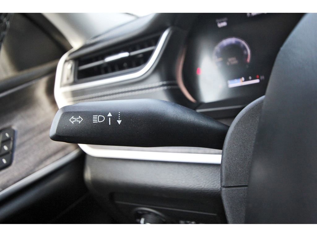 Used 2023 Jeep Grand Cherokee Limited image 20