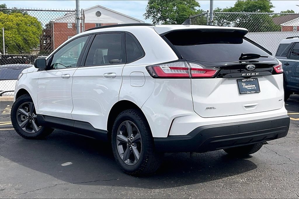 Certified 2023 Ford Edge SEL w/ Sport Appearance Package AWD/4WD image 10