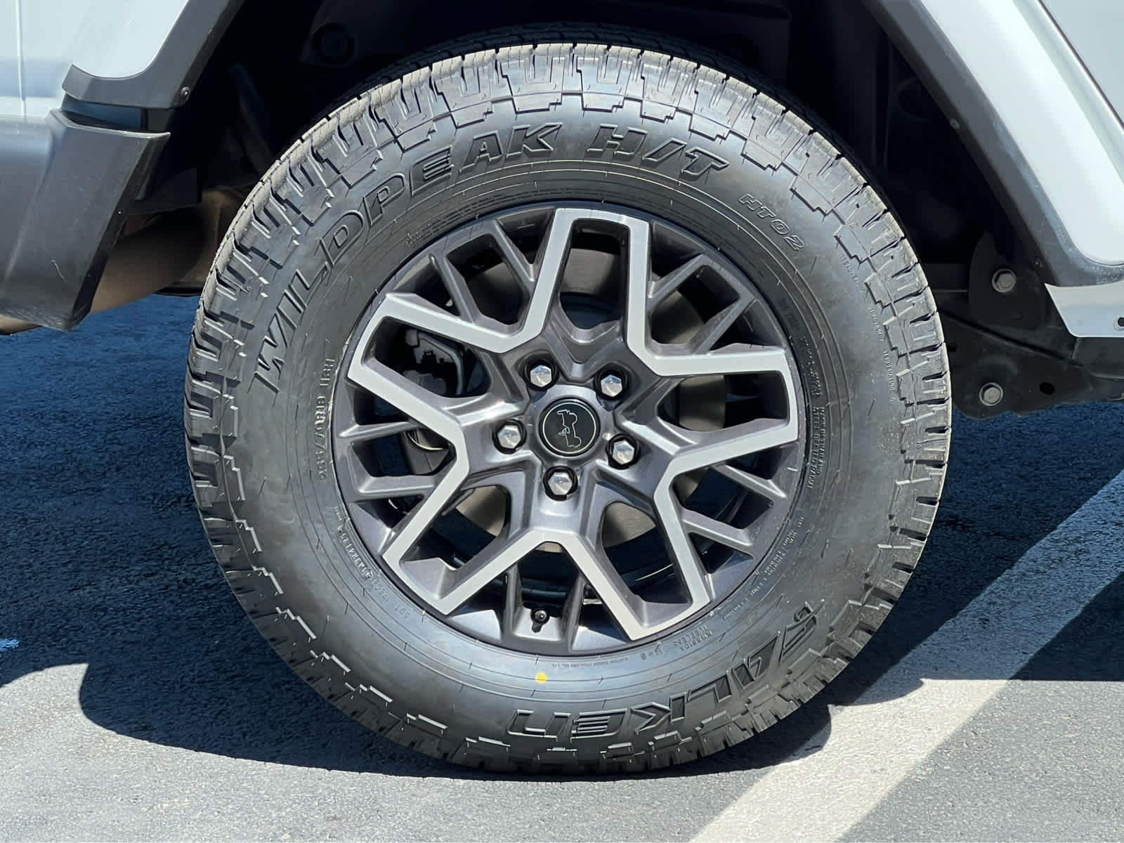 Used 2025 Jeep Wrangler Unlimited Sahara AWD/4WD image 15