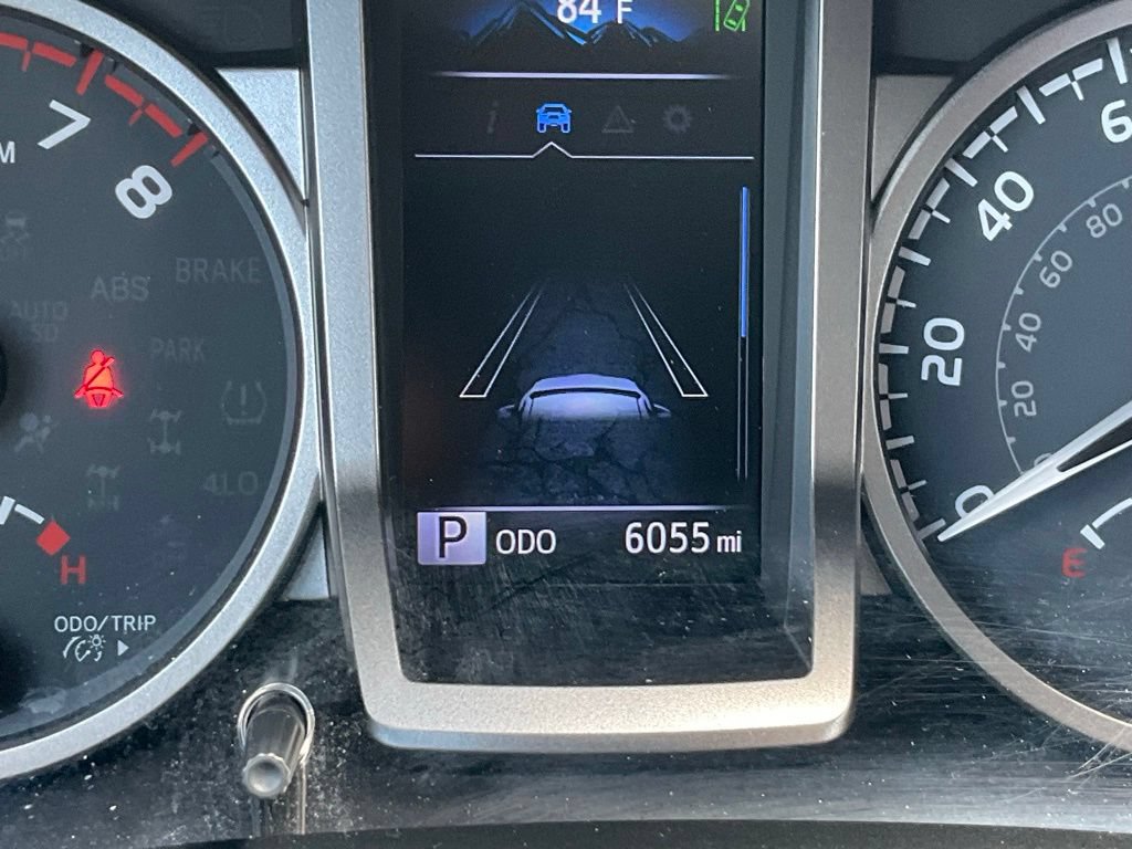 Used 2022 Toyota Tacoma SR5 AWD/4WD image 7