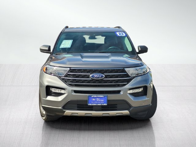 Certified 2023 Ford Explorer XLT w/ Equipment Group 202A RWD image 2