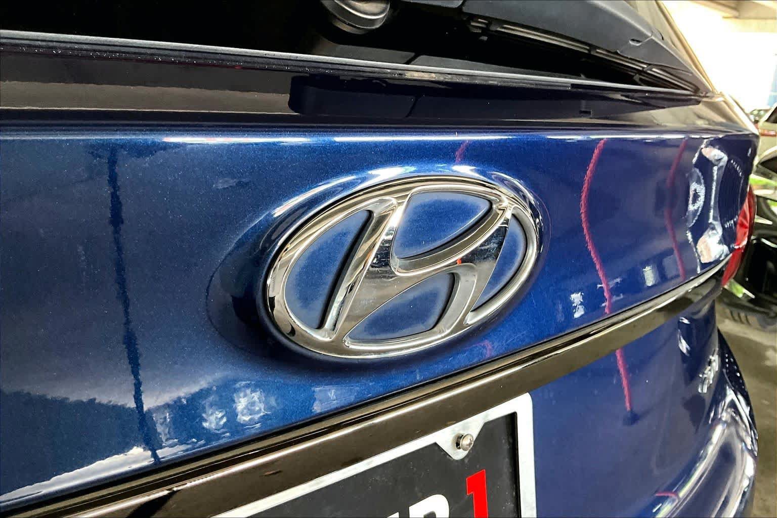 Used 2020 Hyundai Santa Fe Limited FWD image 30