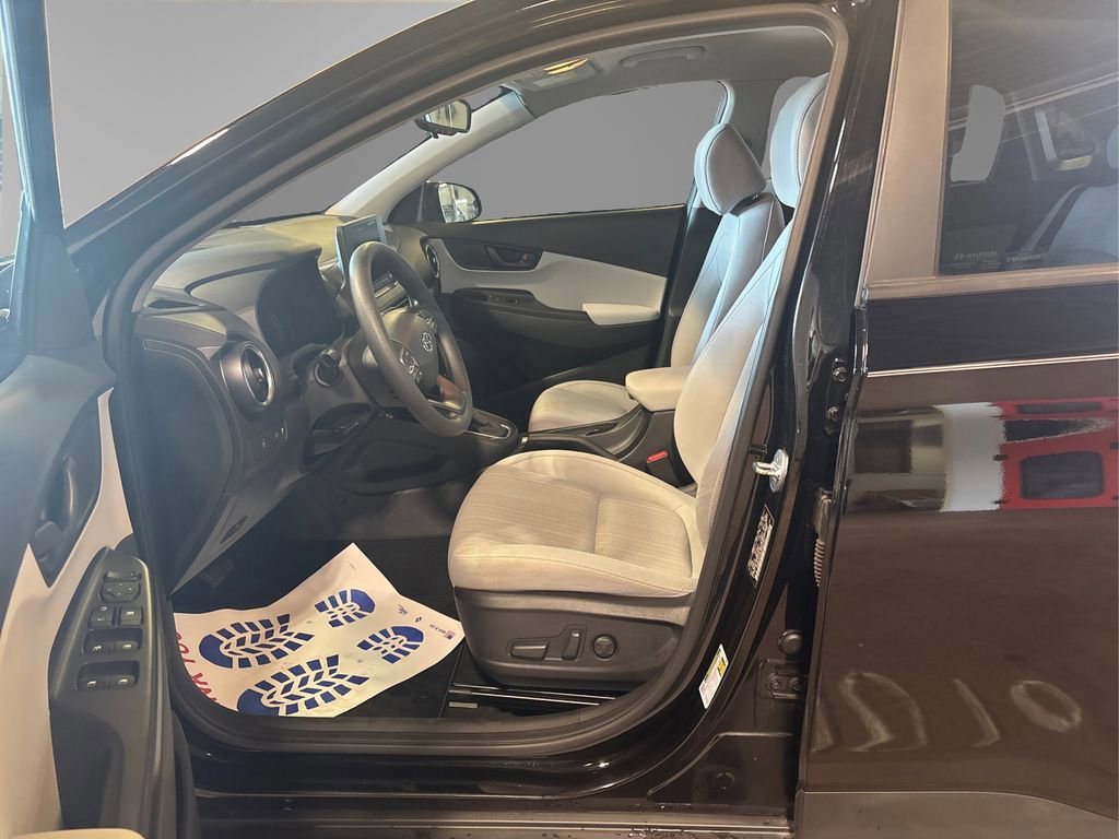 Used 2023 Hyundai Kona SEL w/ Cargo Package image 13