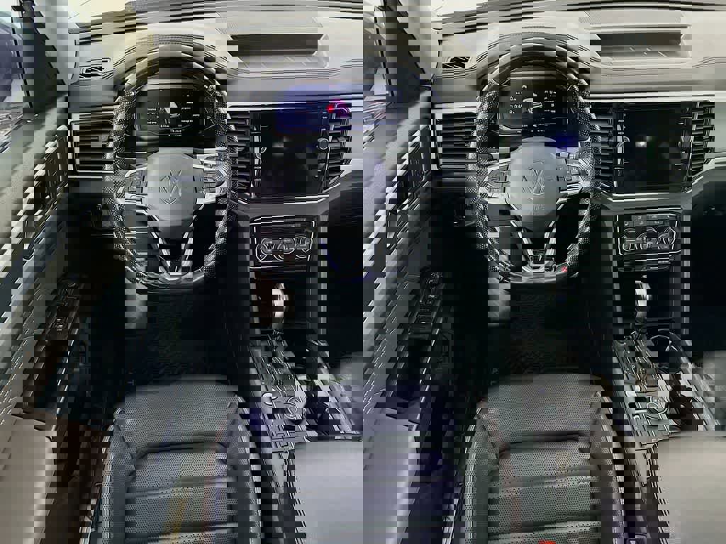 Used 2021 Volkswagen Atlas SEL Premium image 13