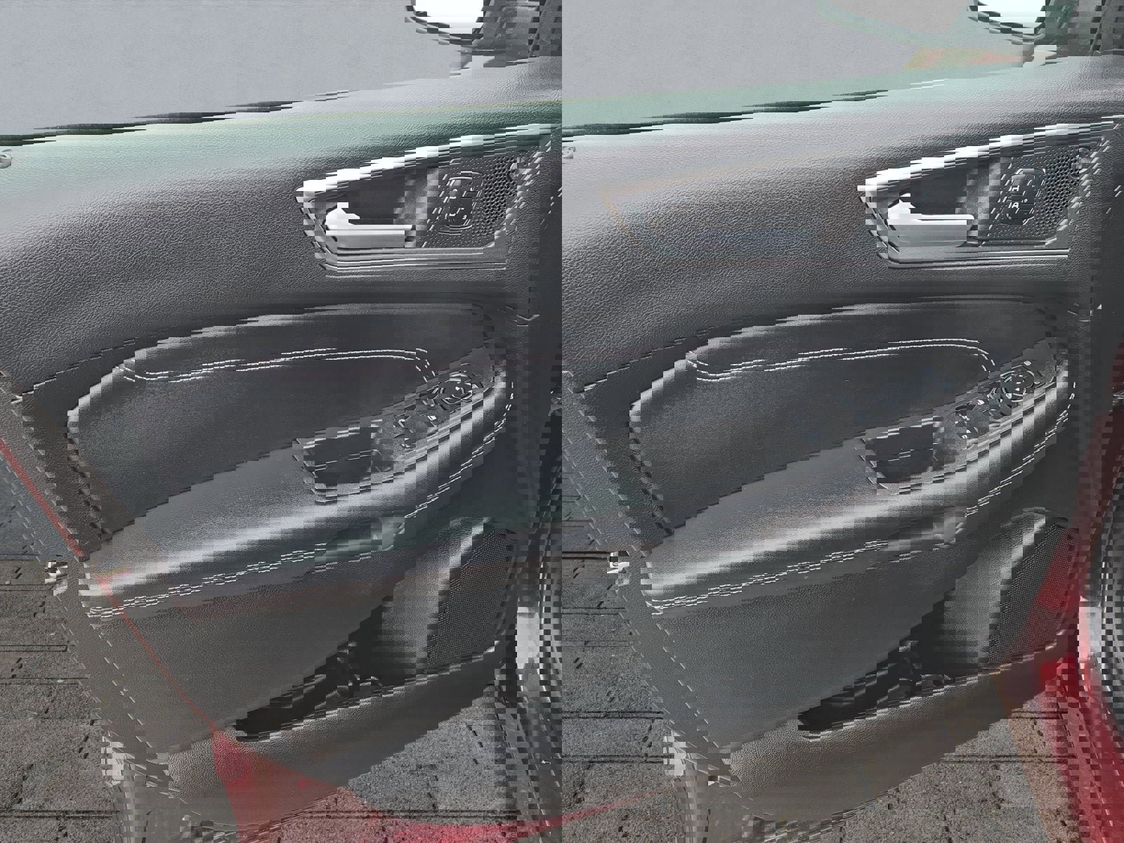 Certified 2024 Ford Edge Titanium w/ Equipment Group 301A image 10