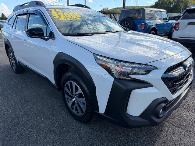 Used 2025 Subaru Outback Premium w/ Popular Package #1A AWD/4WD image 1