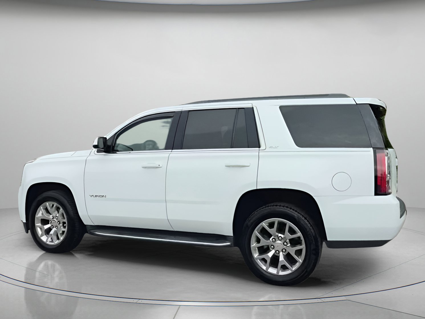 Used 2019 GMC Yukon SLT w/ Open Road Package image 11