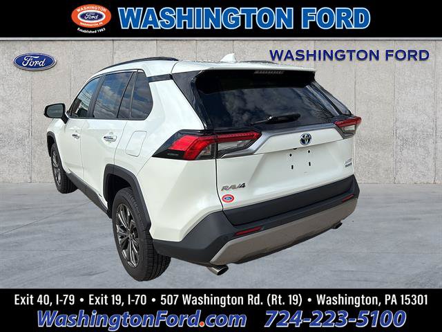 Used 2022 Toyota RAV4 Limited AWD/4WD image 2