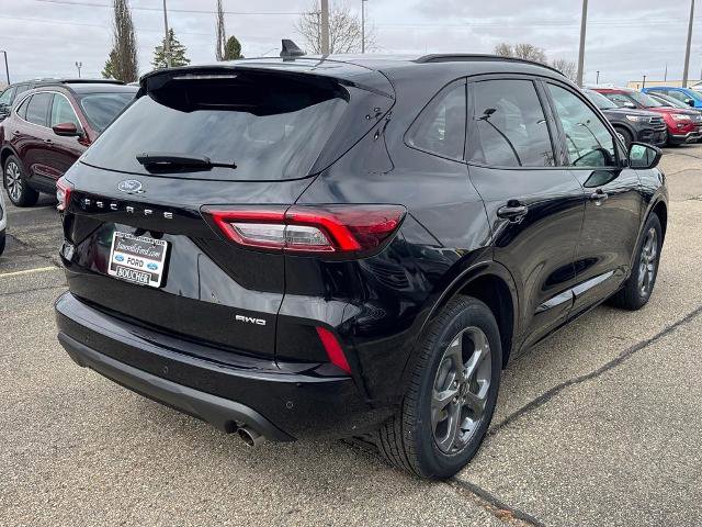 Certified 2023 Ford Escape ST-Line w/ Tech Pack #1 AWD/4WD image 5