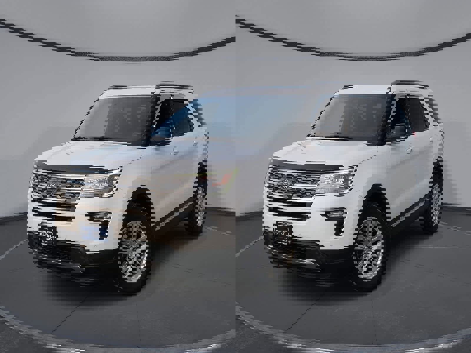 Certified 2018 Ford Explorer XLT w/ Equipment Group 202A image 1