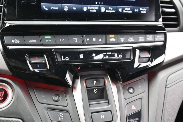 Used 2025 Honda Odyssey Sport-L image 24