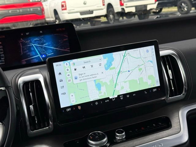 Certified 2025 Ford Expedition Platinum image 15