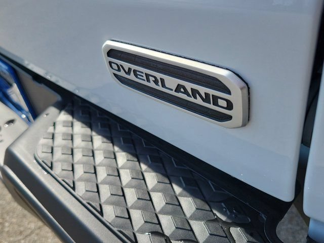 Used 2022 Jeep Gladiator Overland AWD/4WD image 7