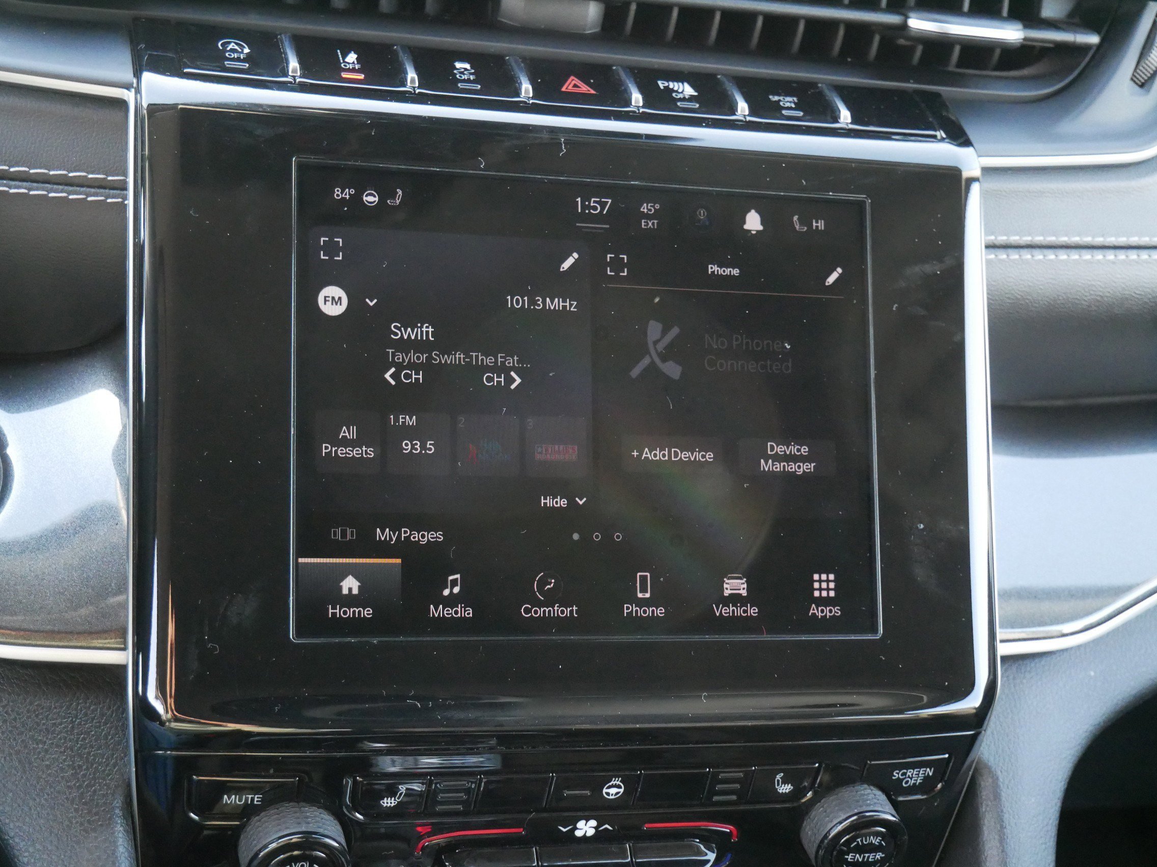 Used 2023 Jeep Grand Cherokee Laredo w/ Luxury Tech Group I image 22