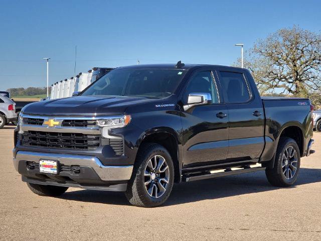 Used 2024 Chevrolet Silverado 1500 LT AWD/4WD image 7