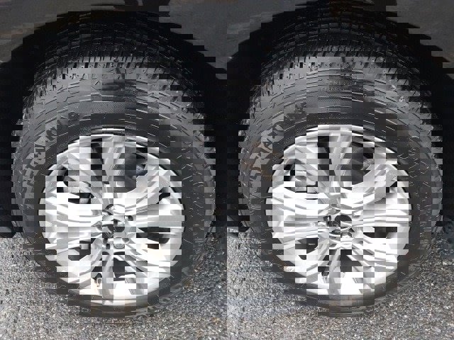 Certified 2024 Ford Edge Titanium image 14