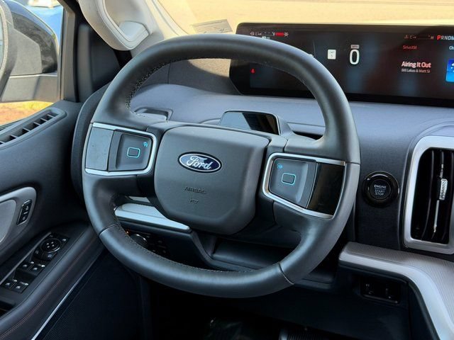 Certified 2025 Ford Expedition Active AWD/4WD image 19