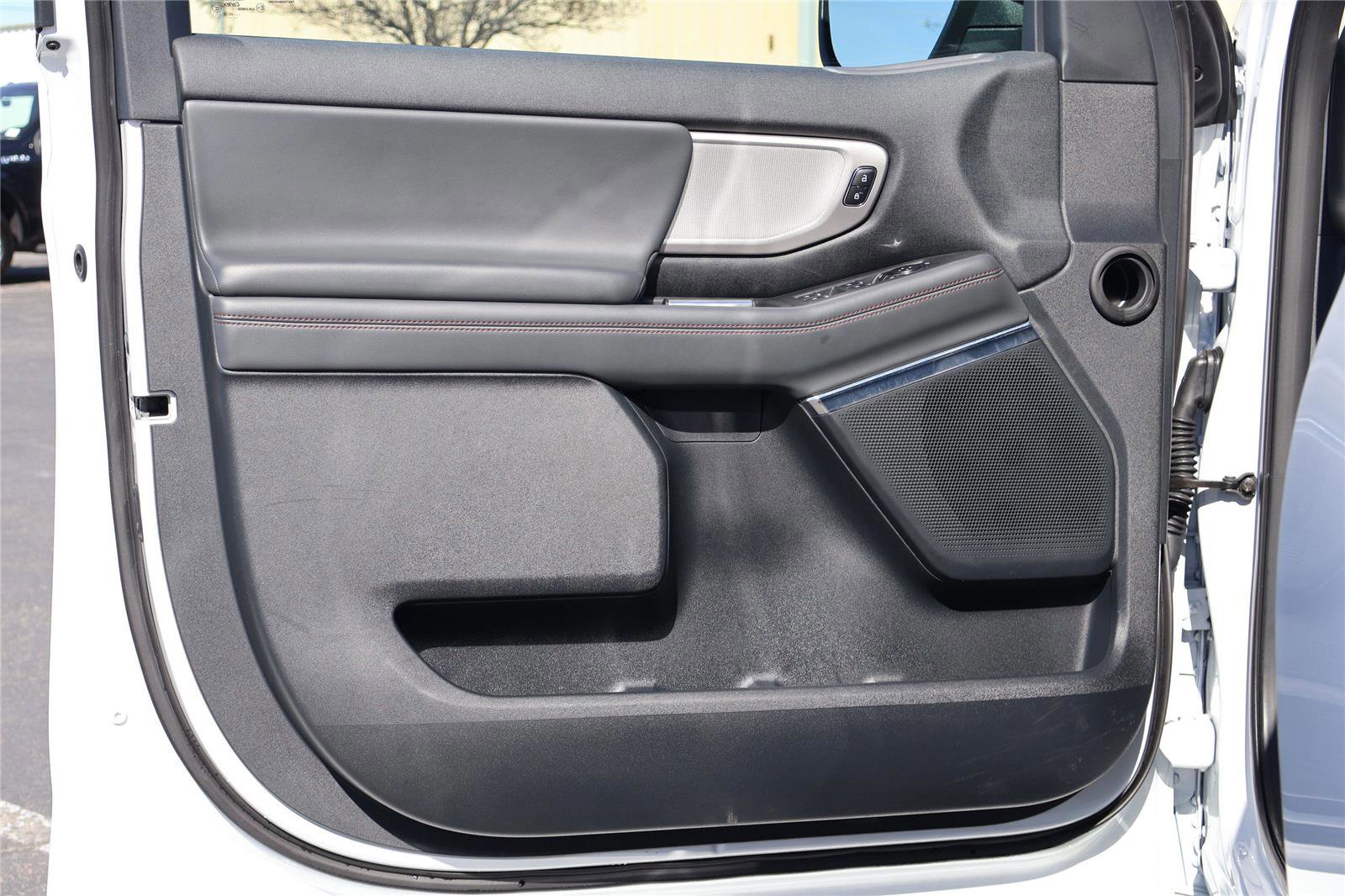 Certified 2025 Ford Expedition Max Active image 10